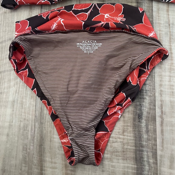 Acacia Swim Set, XL Baker Top & L Echo Bottom in Mid Pacific - Picture 6 of 8